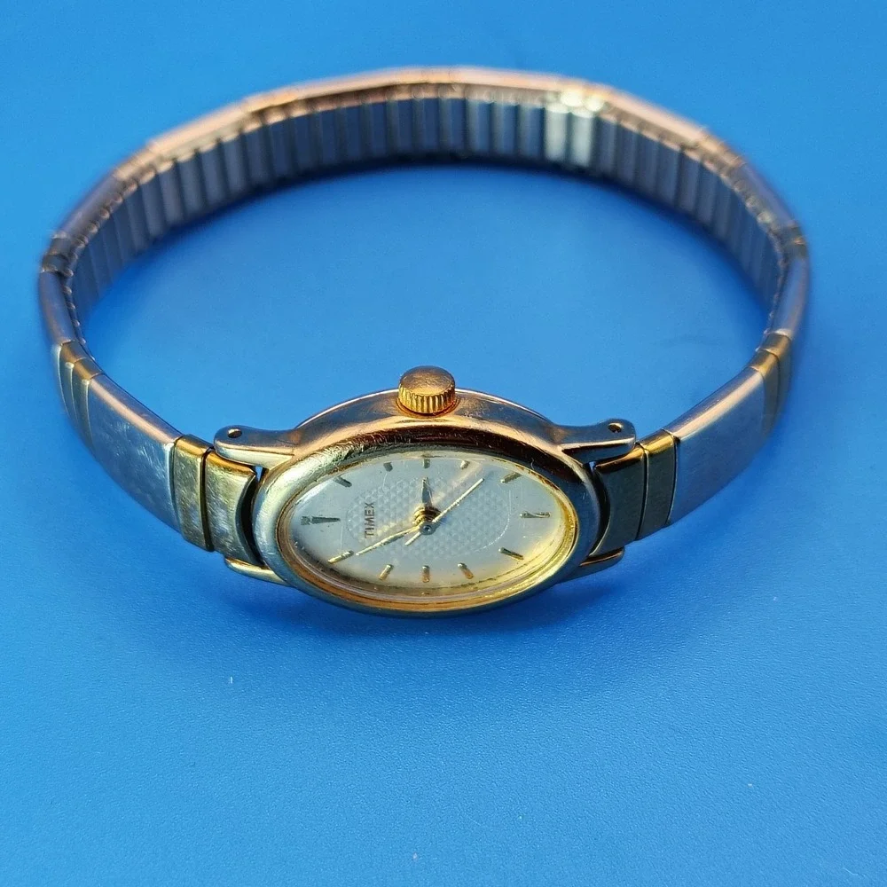 Vintage 1994 Timex 24mm Oval Women's Quartz Watch‎ Fully Restored New Battery